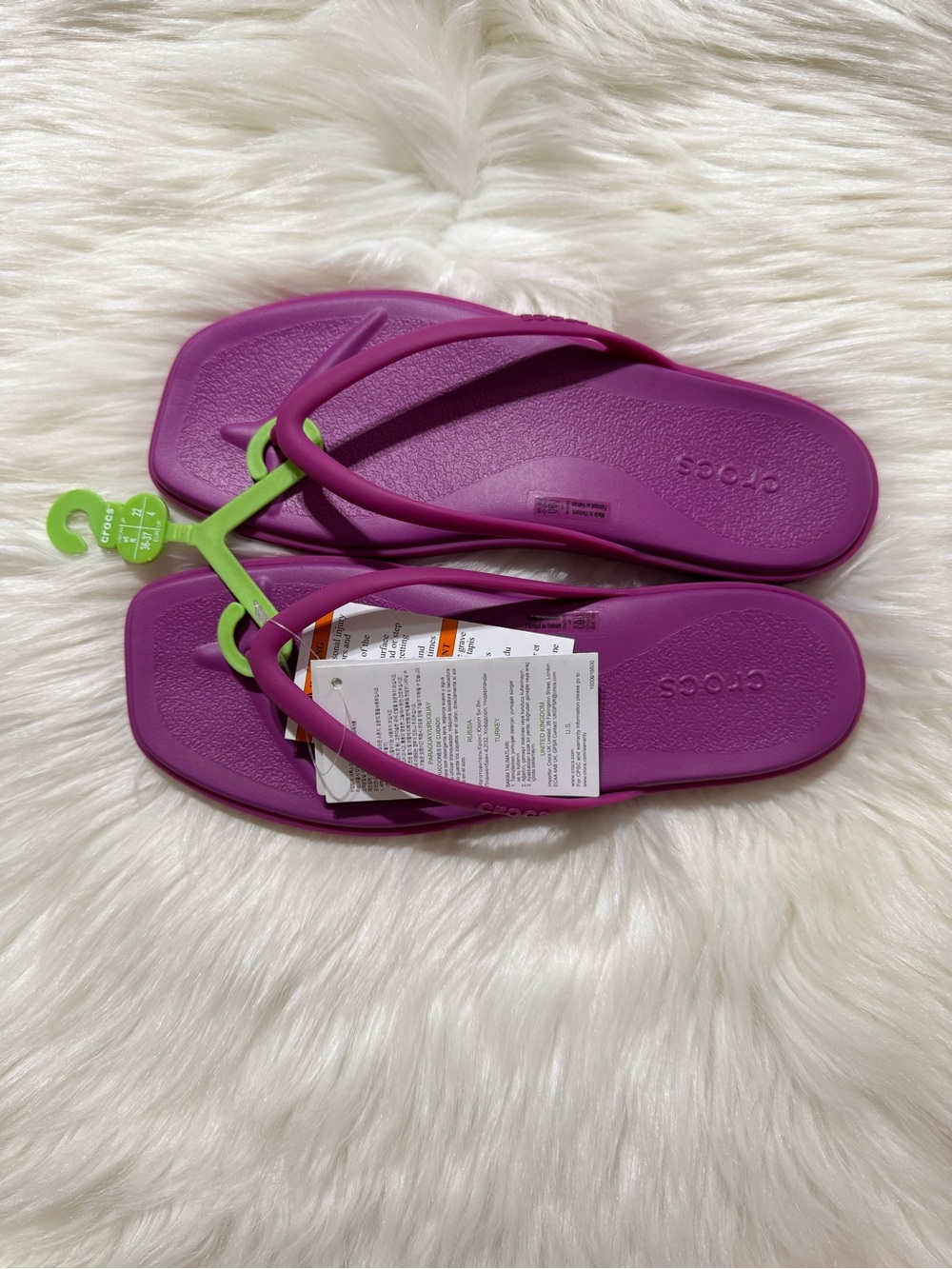Crocs || Miami Flip - Picture 2 of 7